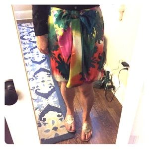 Trina Turk size 2 multicolor silk skirt with bow